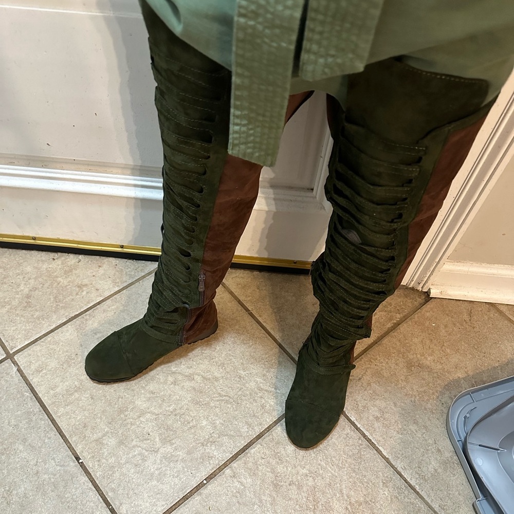 Stylish Green and Brown Women's Boots
